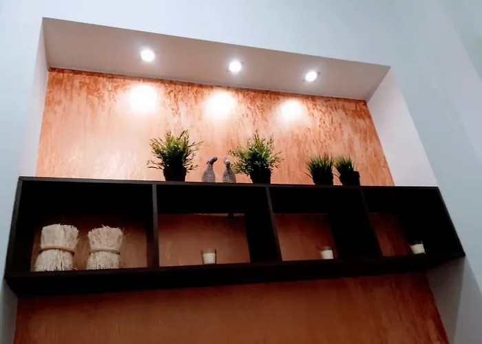 Excellent Location 民宿 *